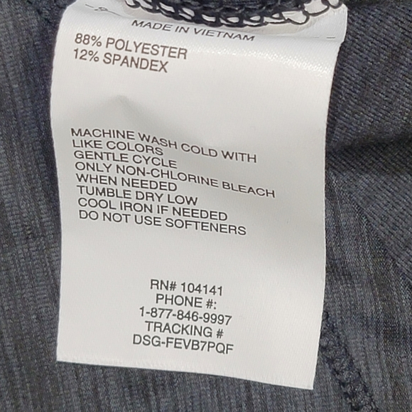 DSG Girls 365 Pure Black Long Sleeve Tee In Small (8-9) Great For Layering - Picture 10 of 12